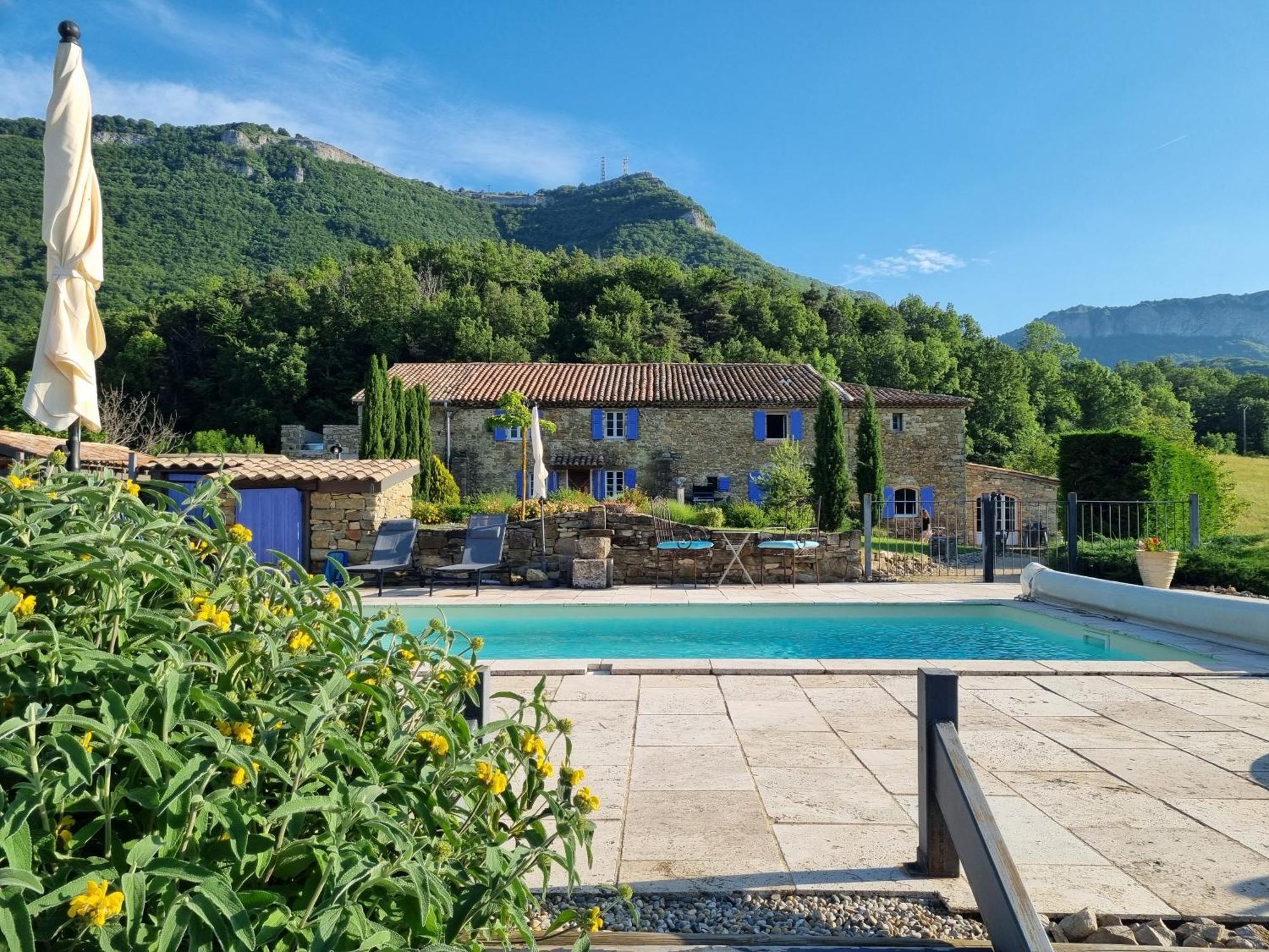 Chambres D'Hotes Le St Maurice Truinas Esterno foto