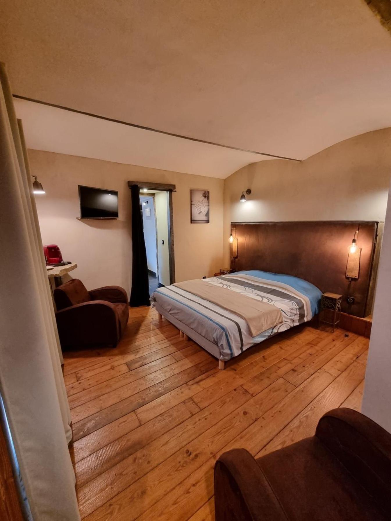 Chambres D'Hotes Le St Maurice Truinas Esterno foto