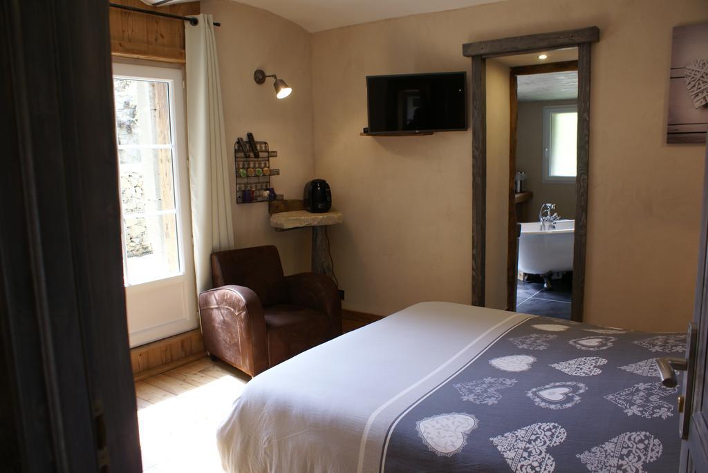 Chambres D'Hotes Le St Maurice Truinas Esterno foto